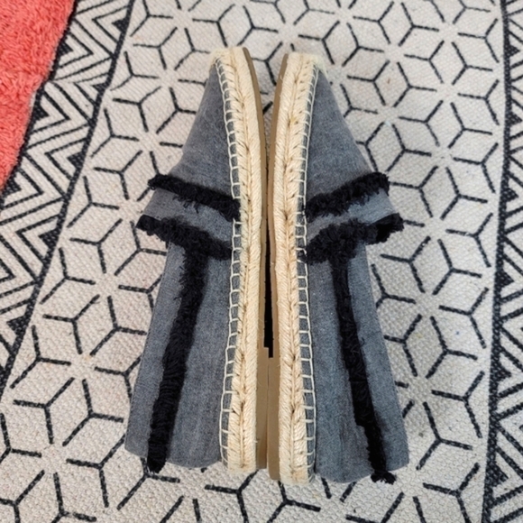 JOIE VIVIENNE FRINGE CHAMBRAY ESPADRILLE FLATS, SZ 10/ 40 EUR - Picture 10 of 13